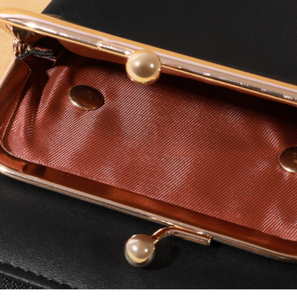 Women’s Retro-Style Shoulder Bag